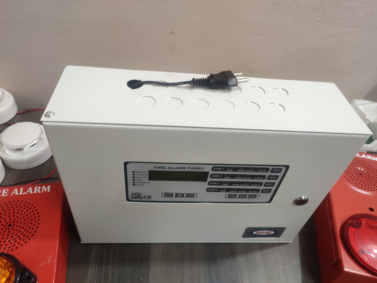 4 Zone Conventional Fire Alarm Panel – Macromancie Technologies ...